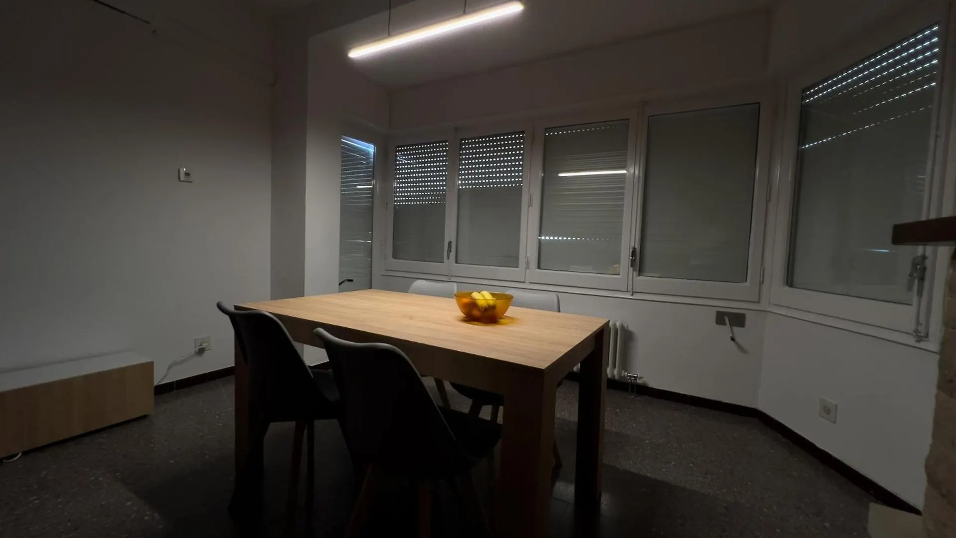 Caserna 13 - Luminoso Piso En Figueres Figueres