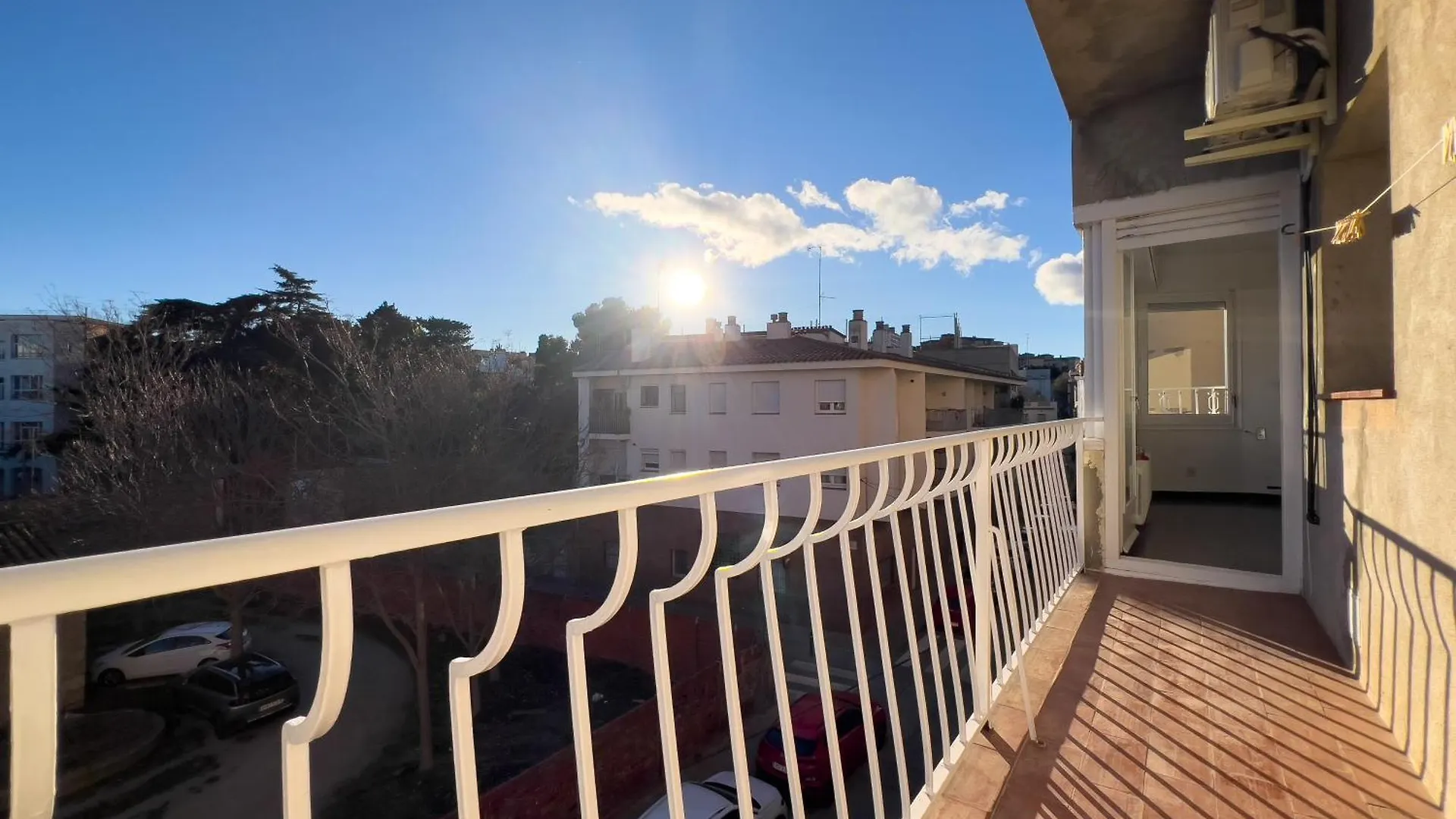 Caserna 13 - Luminoso Piso En Figueres Διαμέρισμα